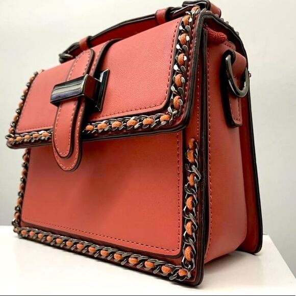 Chain Trimmed Buckle Design Messenger Bag Satchel - Picture 4 of 11